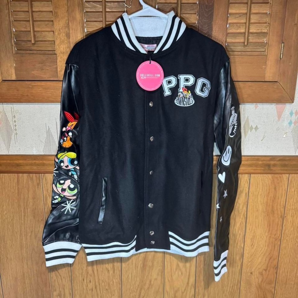 Dolls Kill Black and white Powerpuff Girls varsity jacket Size‎ Large NWT